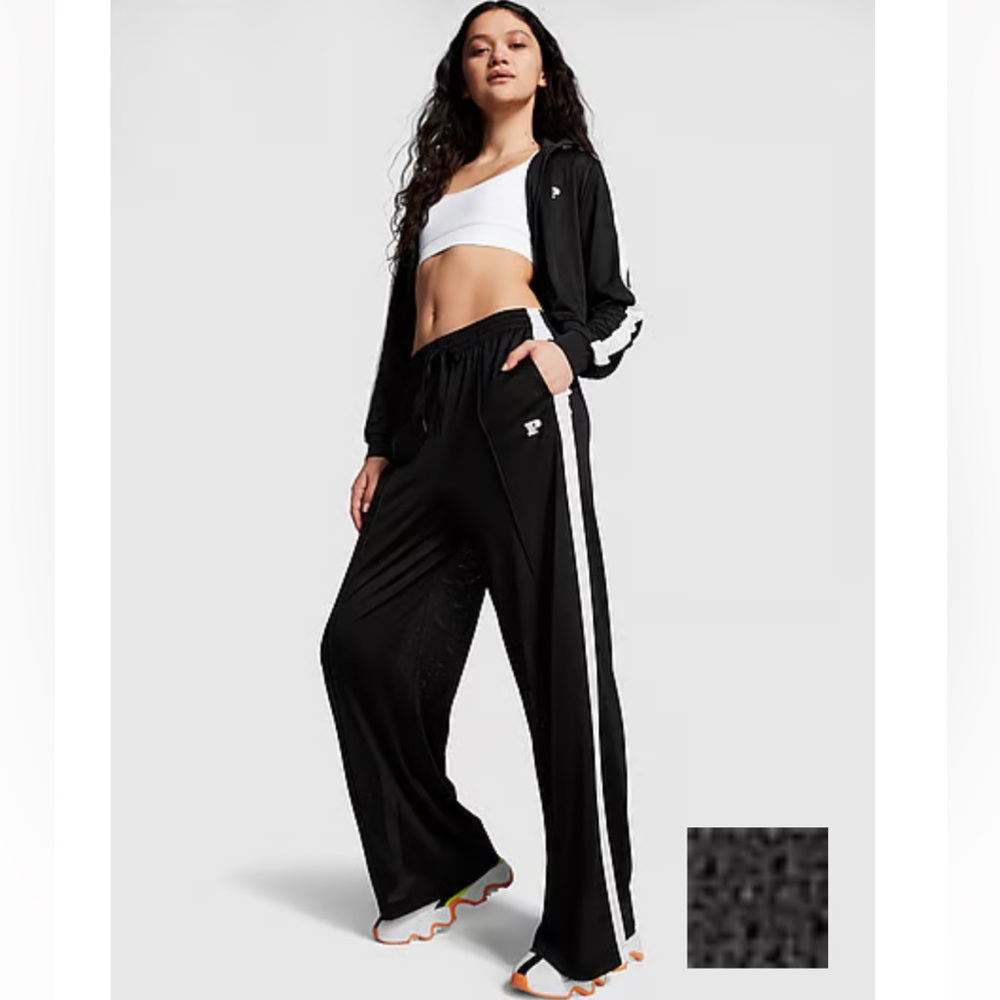 PINK Victoria’s Secret NWT Mesh Tech Pants